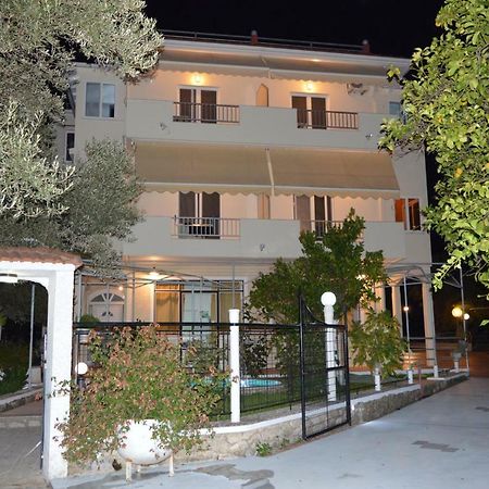 Margarita Apartments Nikiana Exteriér fotografie